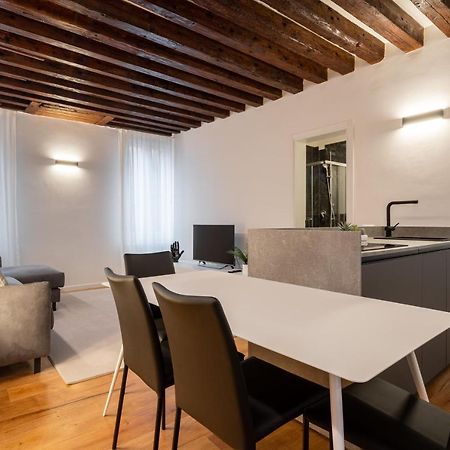 Sant'Angelo Apartment By Wonderful Italy Венеція Екстер'єр фото